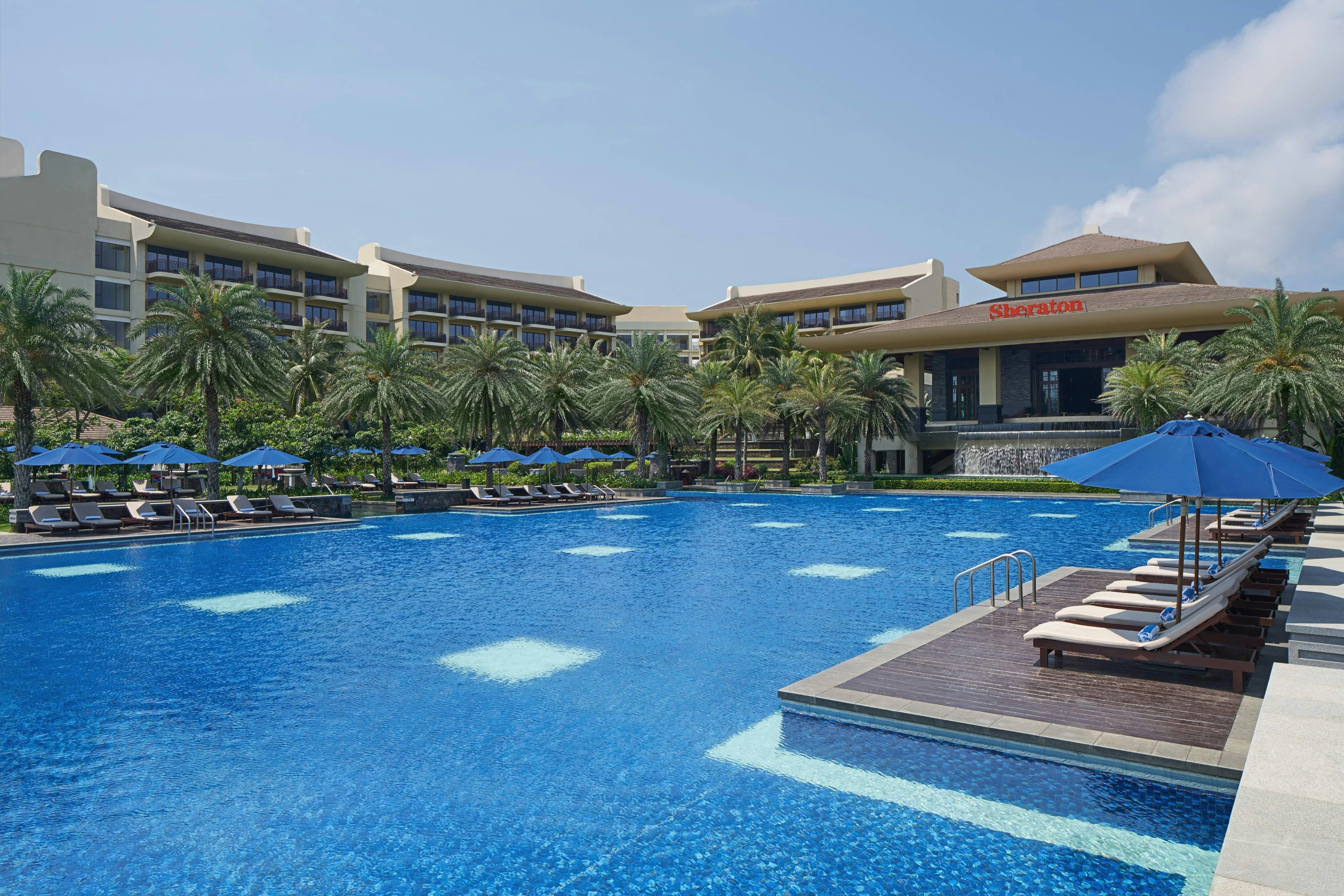 Sheraton Shenzhou Peninsula Resort Wanning Hainan 12/12