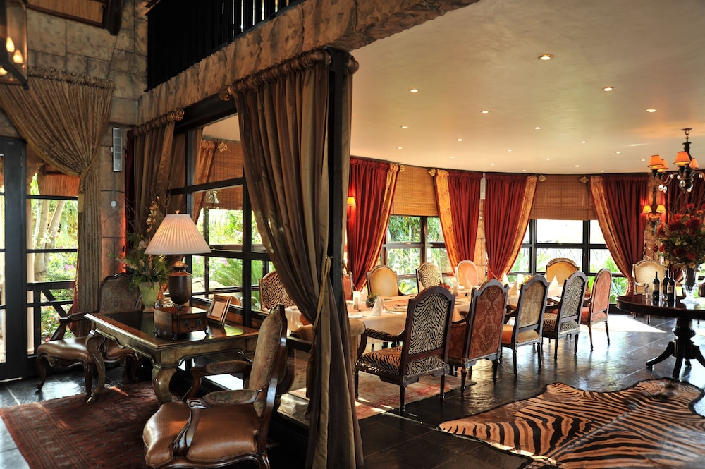 Summerfield Luxury Resort & Botanical Garden 21/44