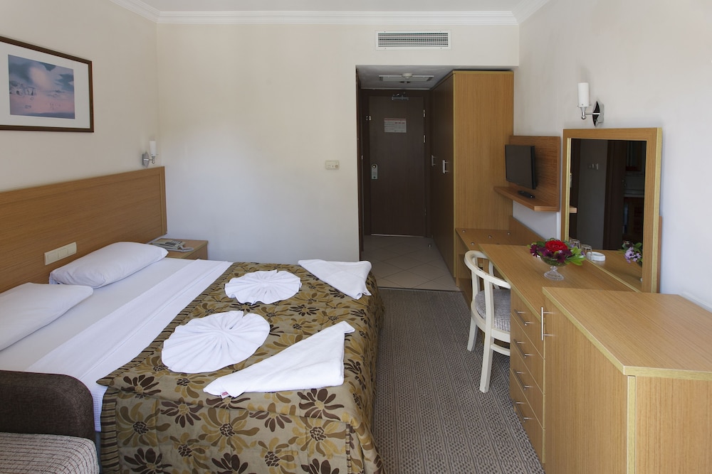 Perdikia Beach Hotel 19/44