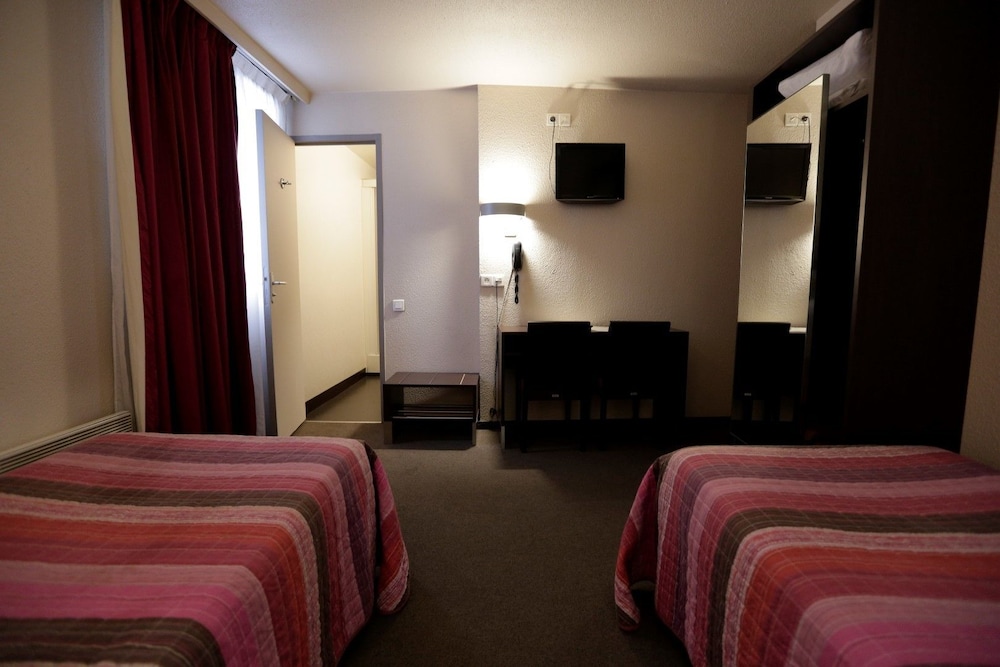 Hotel Au Petit Caporal 15/50