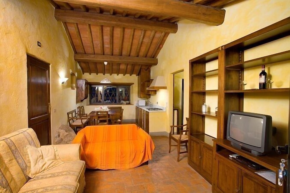 CASTELLO DI MELETO 32/44