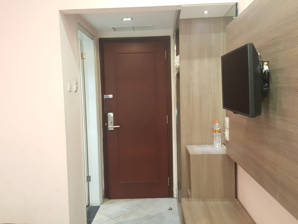 Hotel Kharisma 8/53