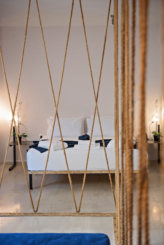 Piraeus Premium Suites 22/50