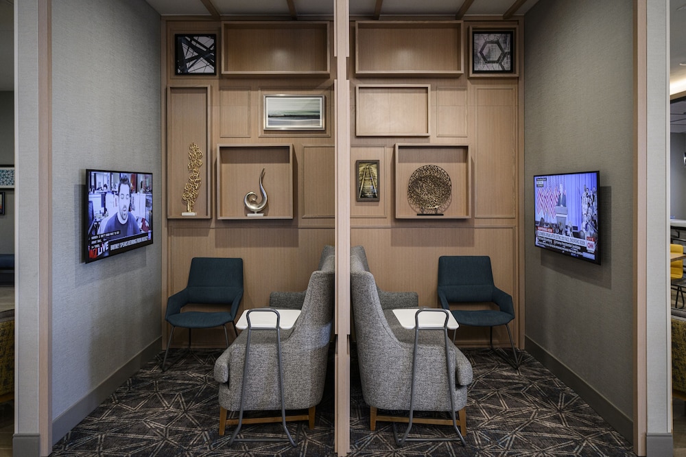 Hyatt House Indianapolis / Fishers 44/68