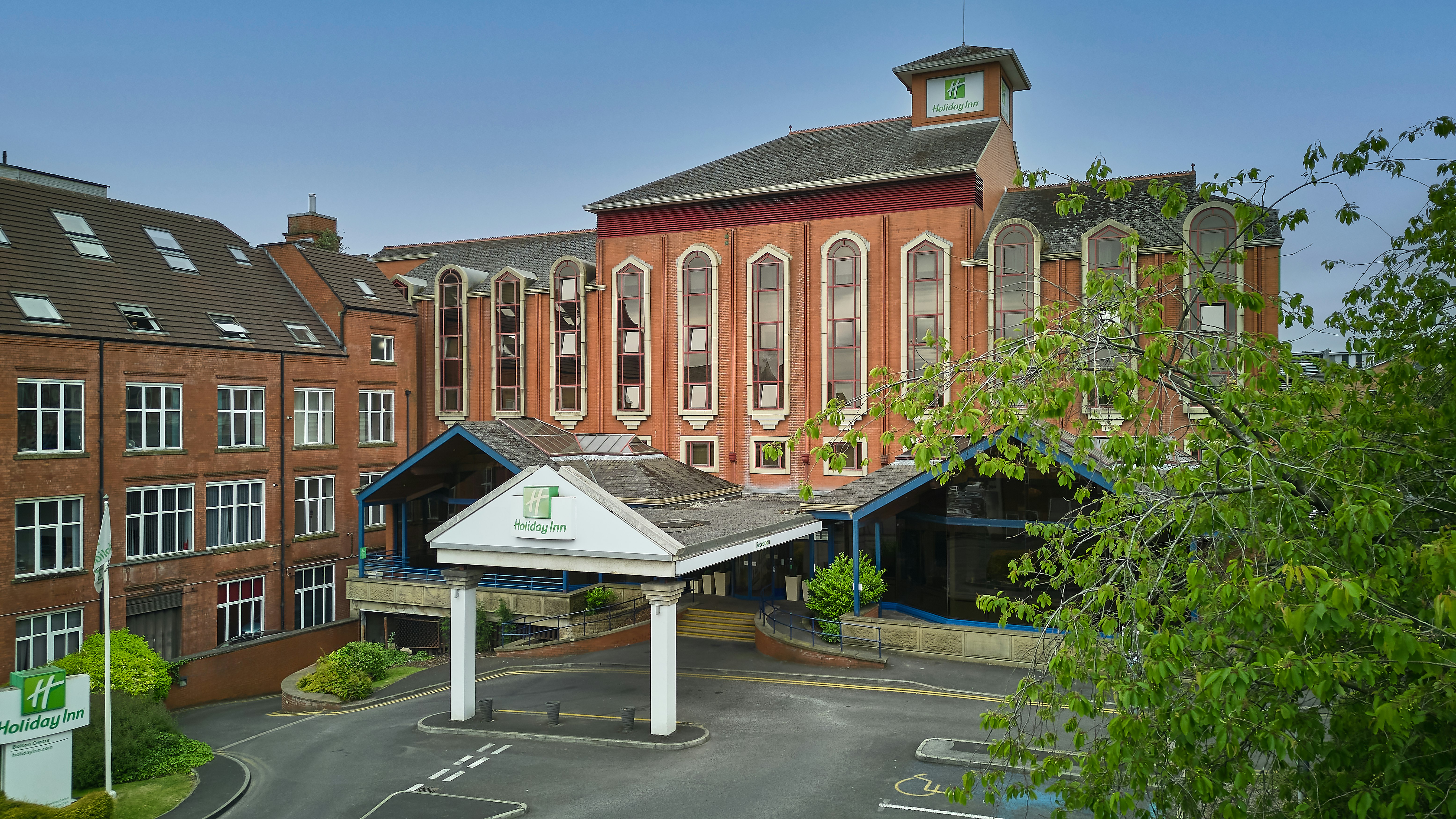 Holiday Inn Bolton Centre 50/50