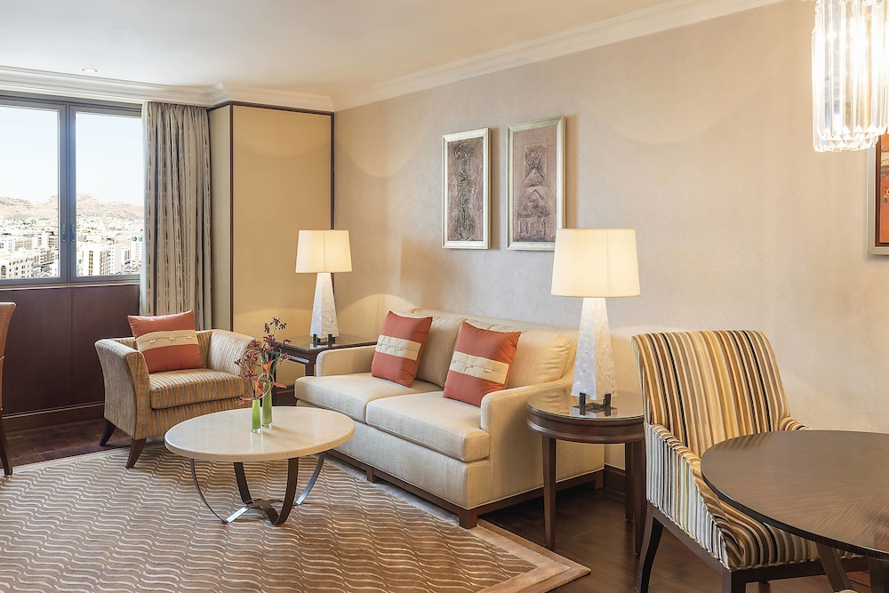 Sheraton Oman Hotel 49/81
