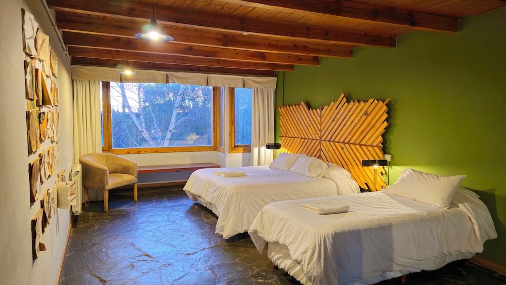 ROOM, TRIPLE