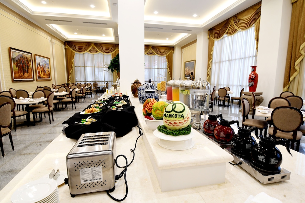 Mahkota Hotel Singkawang 12/20