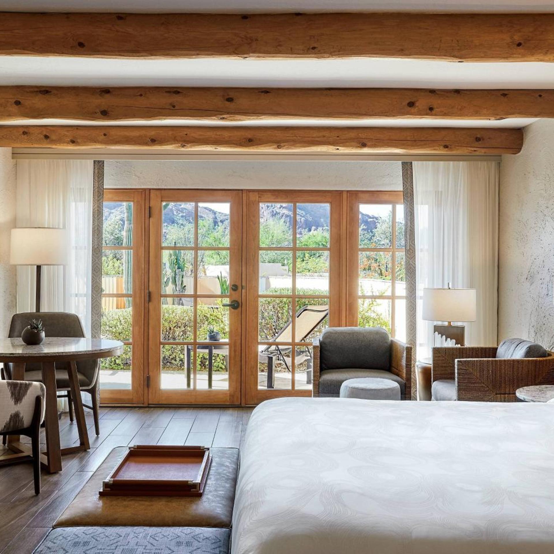 2 Bedrooms, Pool, Deluxe, Suite, Mountain View