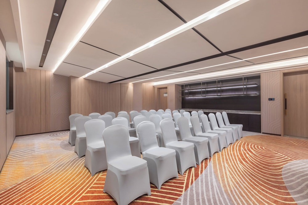 Holiday Inn Hotel & Suites Shanghai Changfeng by IHG 41/50