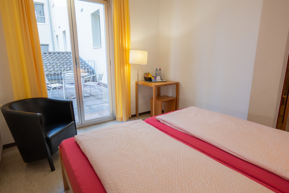 Youth Hostel Locarno 13/50