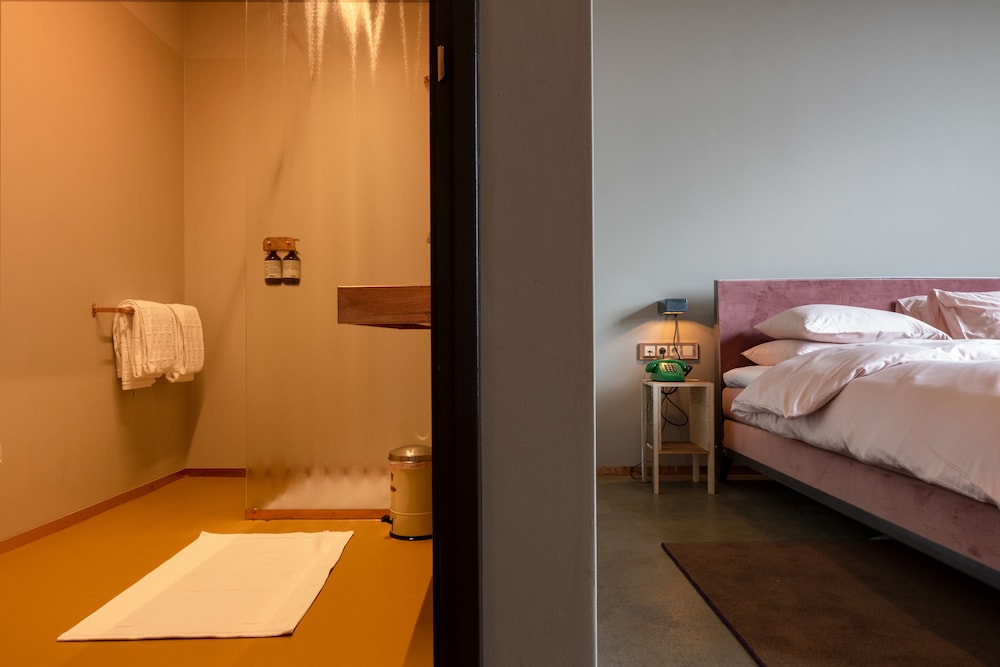 Hotel Piet Hein Eek 12/50