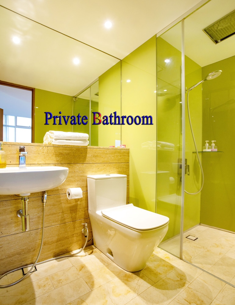 Yemala Suites @ Vortex KLCC 32/33