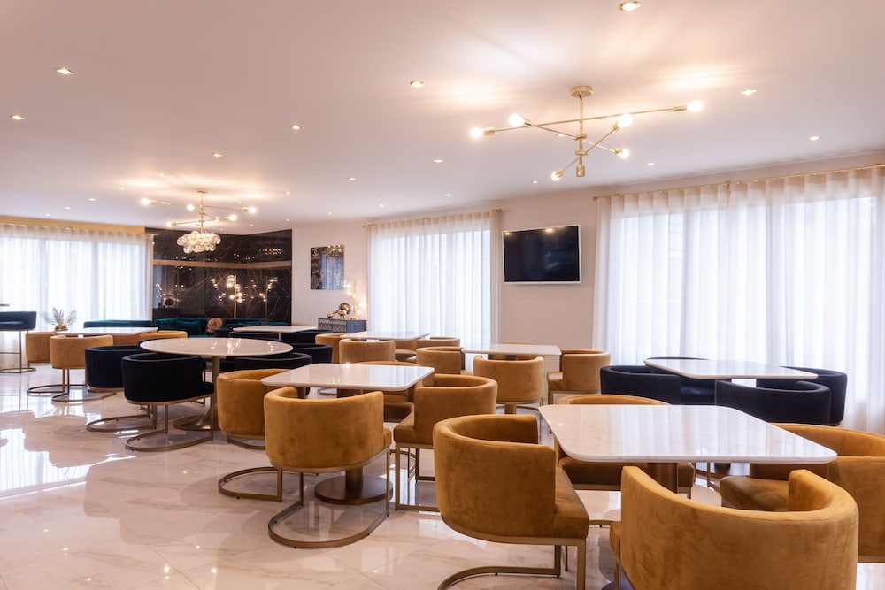 The Originals City Hotel Rennes Sud Chantepie Ex Comfort Hotel Rennes Chantepie 23/31