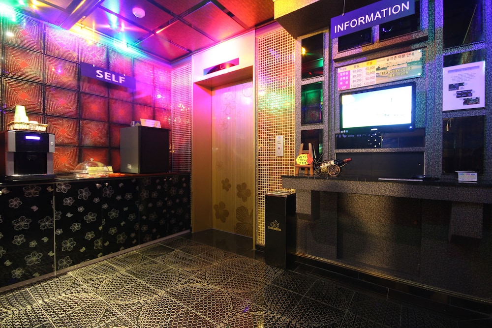 Star Motel 3/39