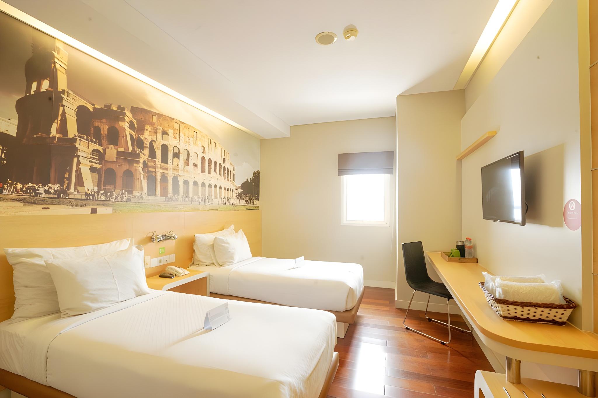 Life Hotel Stasiun Kota Surabaya 10/29