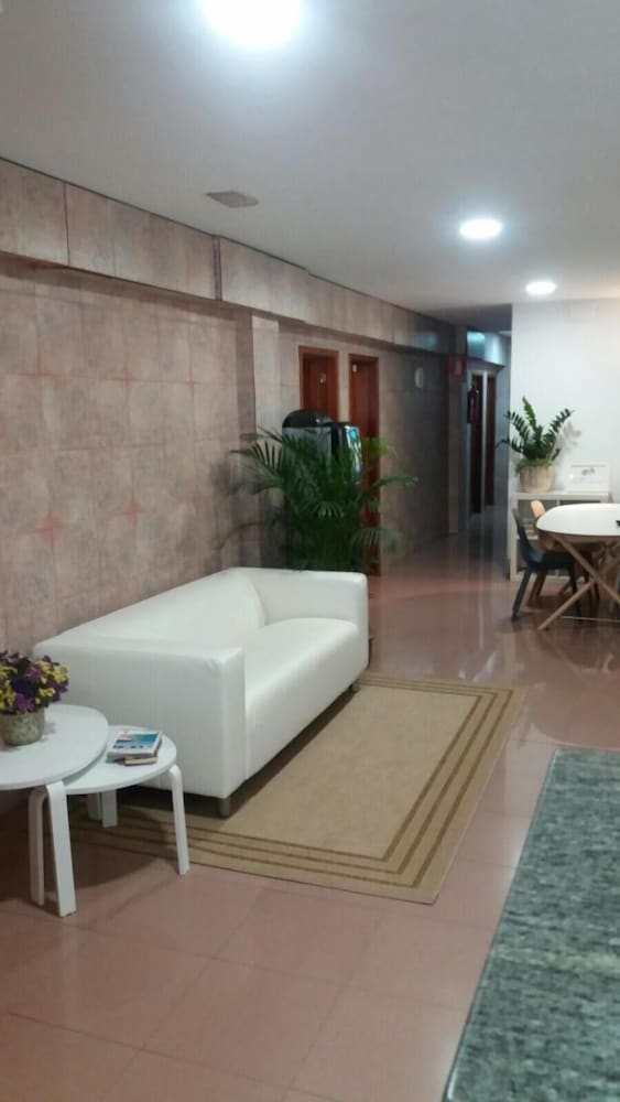 Residencia Cardona 31/57