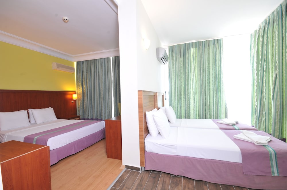 Sun Bay Hotel Ex Sun Maris Park 8/31