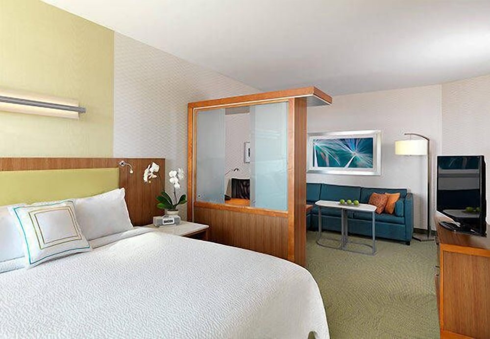 Springhill Suites Dayton Beavercreek 9/31
