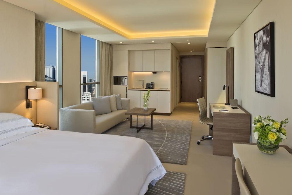 Voco Doha West Bay Suites 46/100