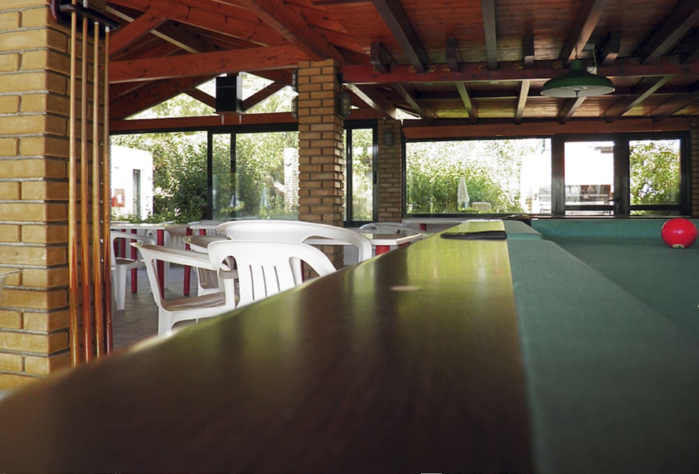 Nireas Studios And Apartments 38/42