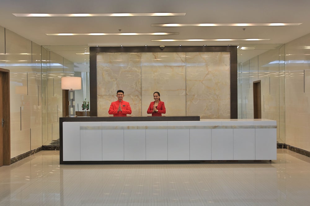 Lobby at Valero Grand Suite By Swiss-Belhotel Makati, MAKATI