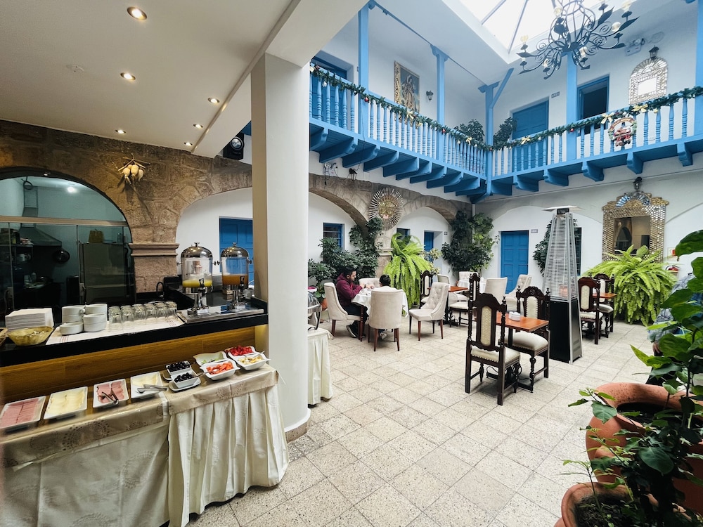 Hotel Rojas 56/68