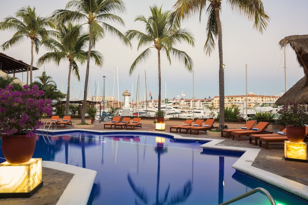 swimming pool spa