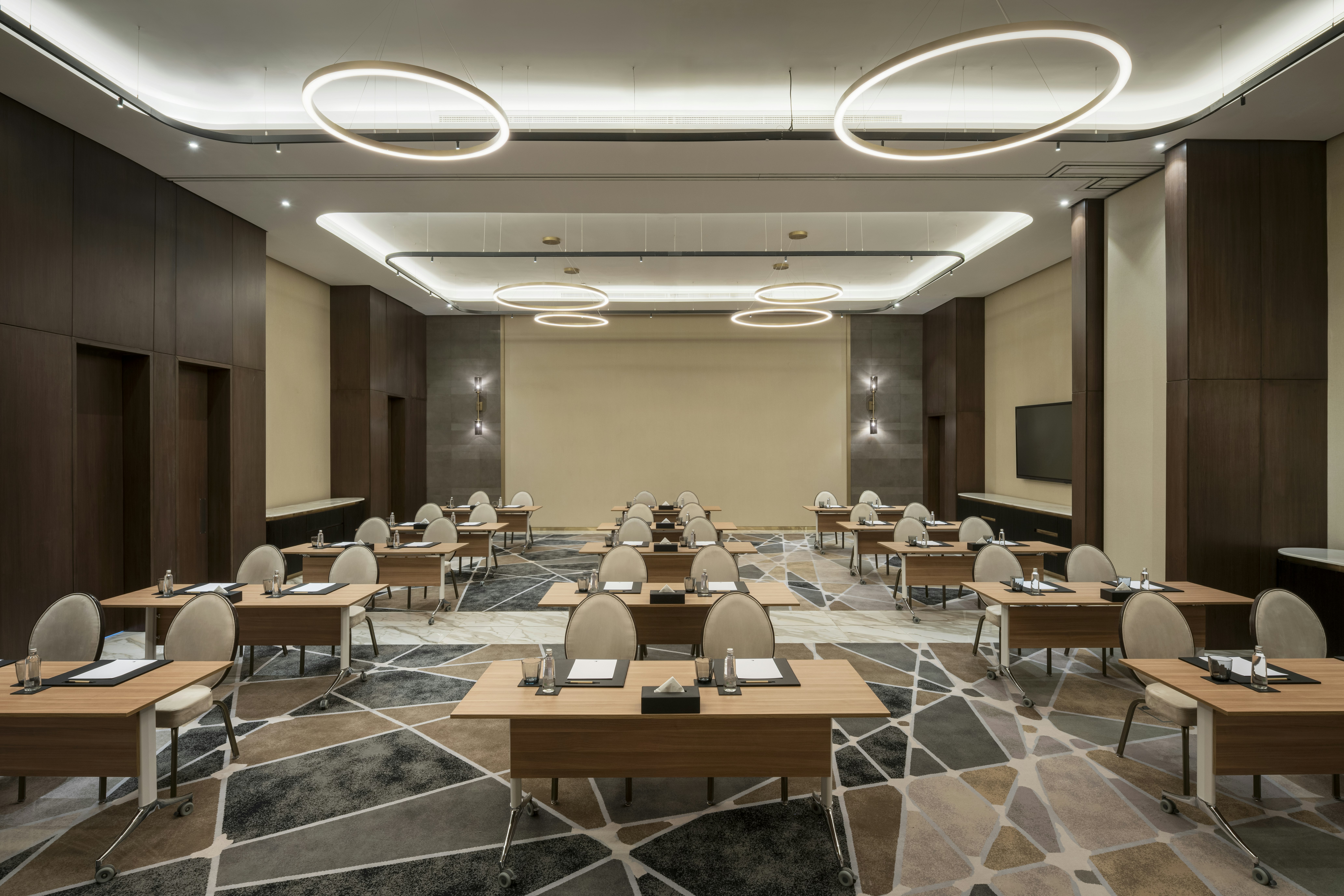 DoubleTree by Hilton Madinah Gate 69/73