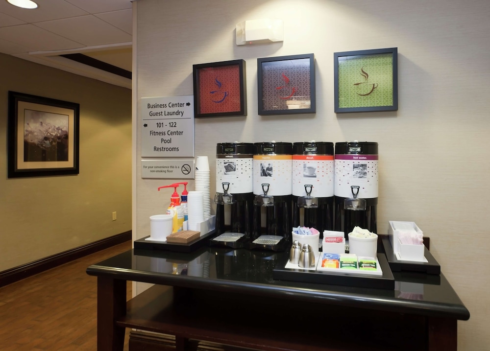 Hampton Inn North Brunswick / New Brunswick 33/41