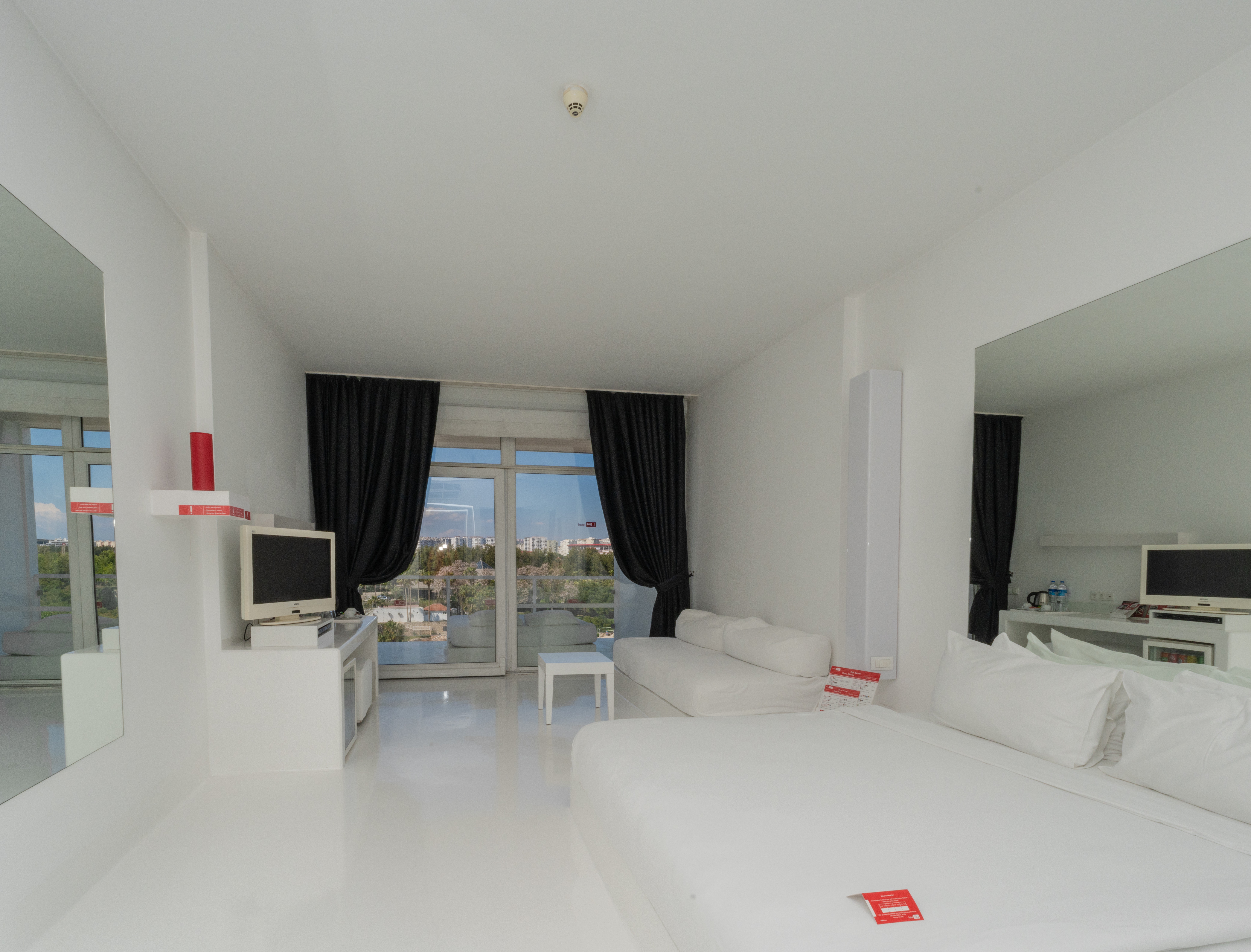 DELUXE, DOUBLE BED, LAND VIEW