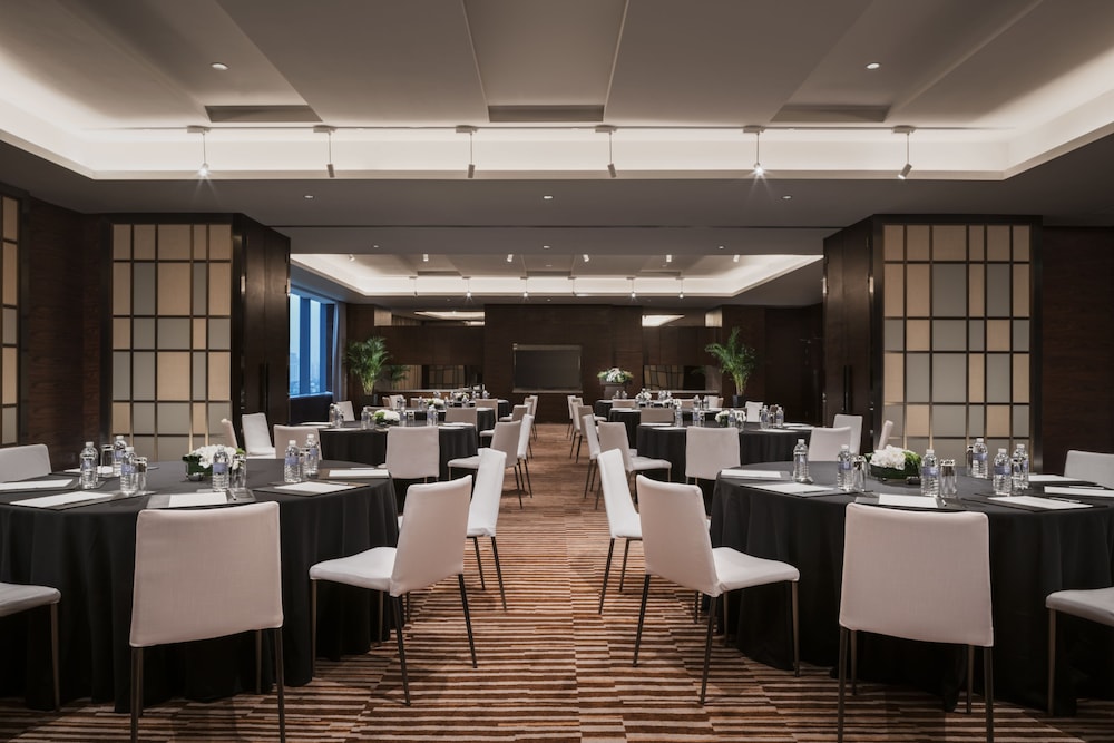 HYATT REGENCY SHANGHAI WUJIAOCHANG 61/75