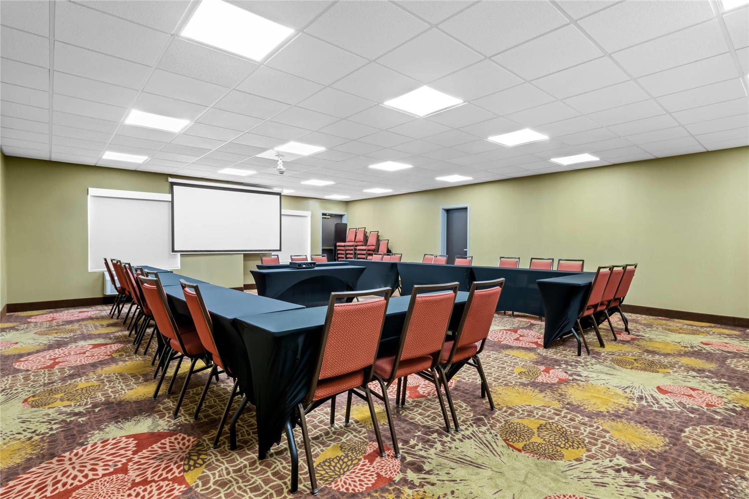 Comfort Suites Suites Columbia at Harbison 12/17