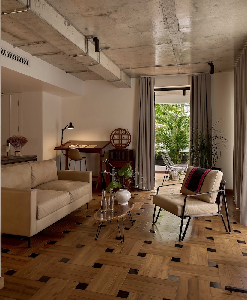 aNhill boutique Hotel 38/58