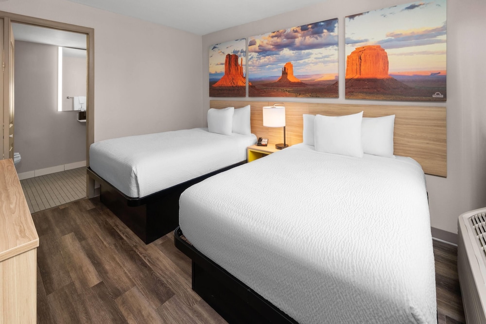 Days Inn by Wyndham Farmington NM 39/59