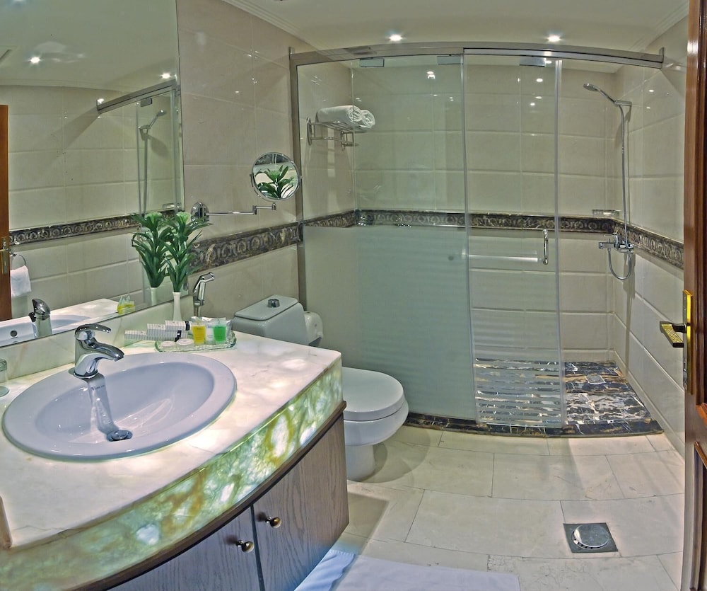 فندق ديار الحمراء(Dyar Al Hamra Hotel) 12/26