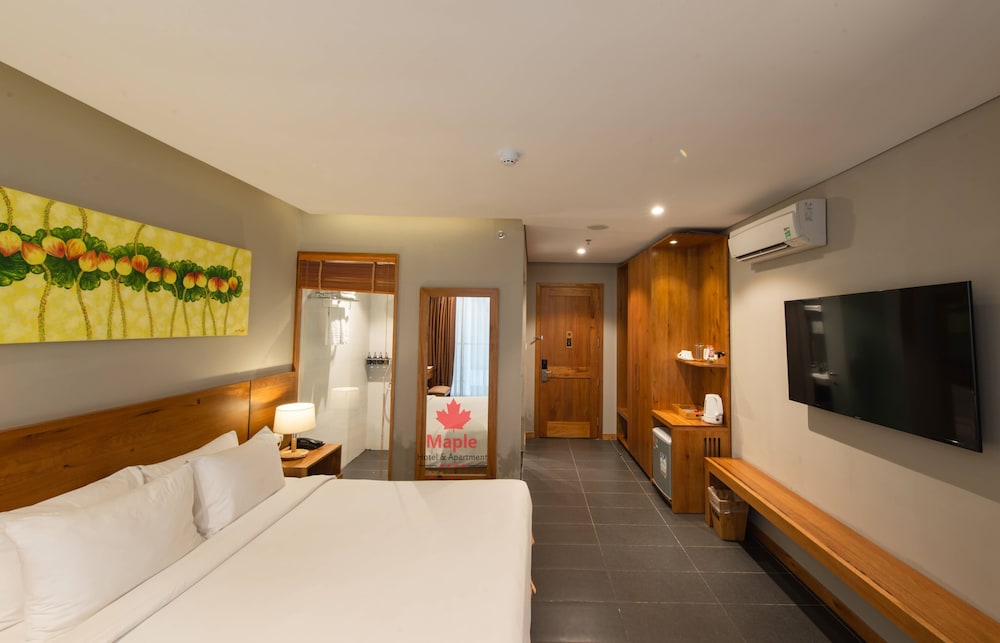 DELUXE, DOUBLE BED, BALCONY