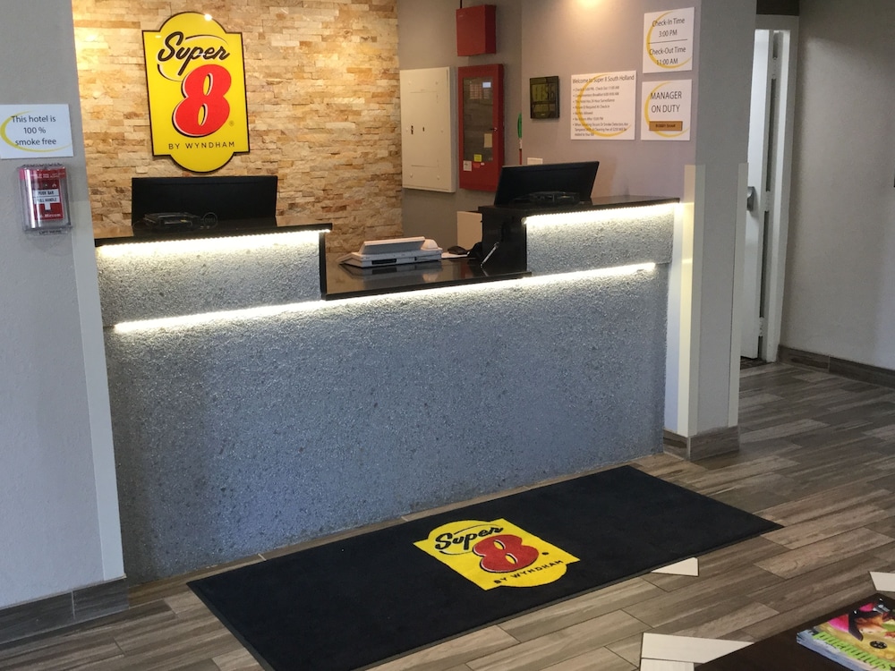 Super 8 By Wyndham South Holland 6/31