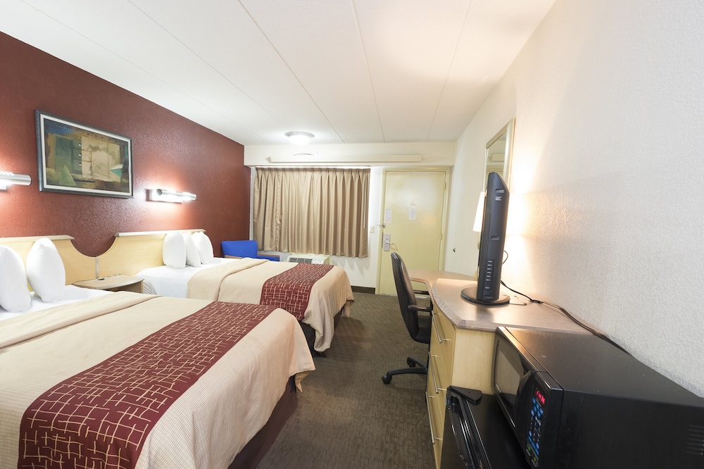 Red Roof Inn Parsippany 9/34