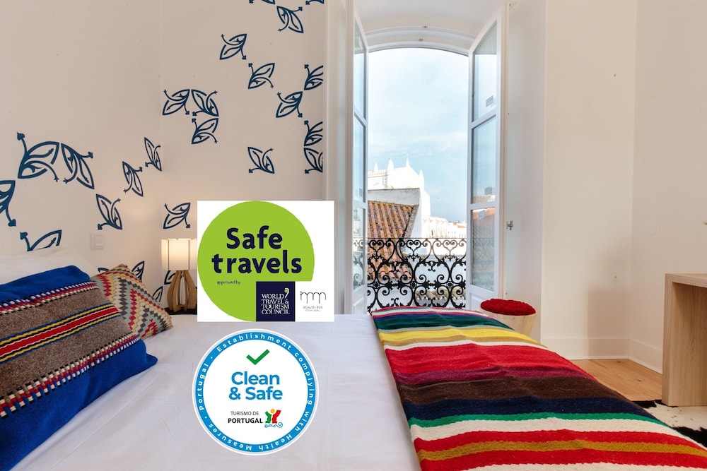 Heaven Inn Evora Hostel 56/60