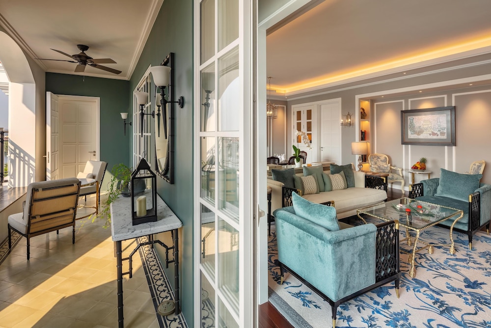 Mia Saigon Luxury Boutique Hotel 48/72