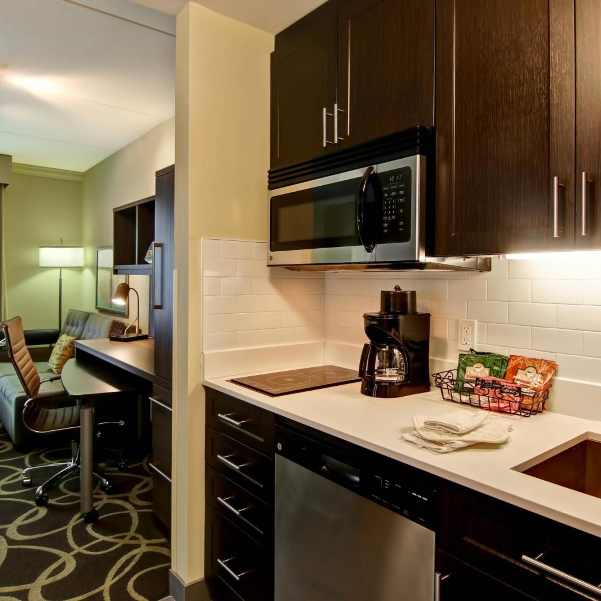 استوديو بسرير كينج بإطلالة على المدينة مع أريكة، Towneplace Suites Kincardine 7/7
