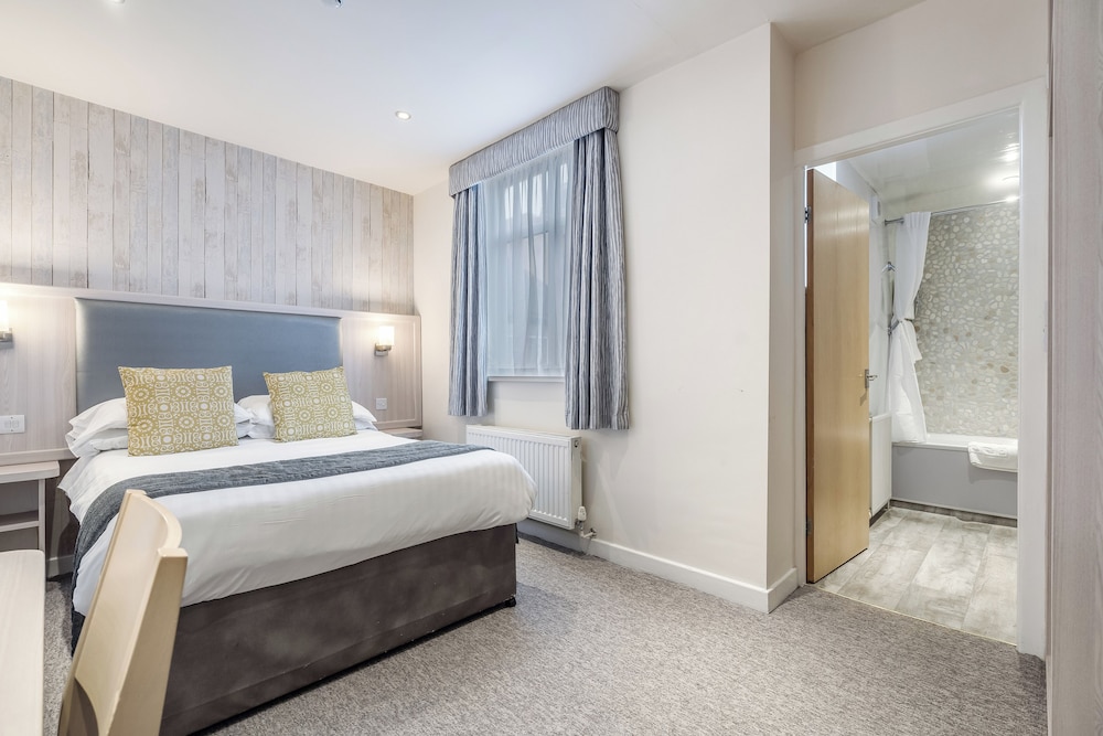 Standard, Double Bed