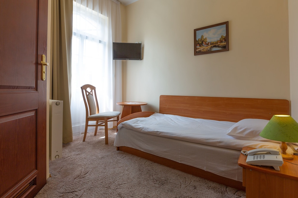 STANDARD, SINGLE BED