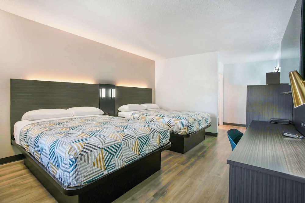 Motel6 Bend, OR 34/58