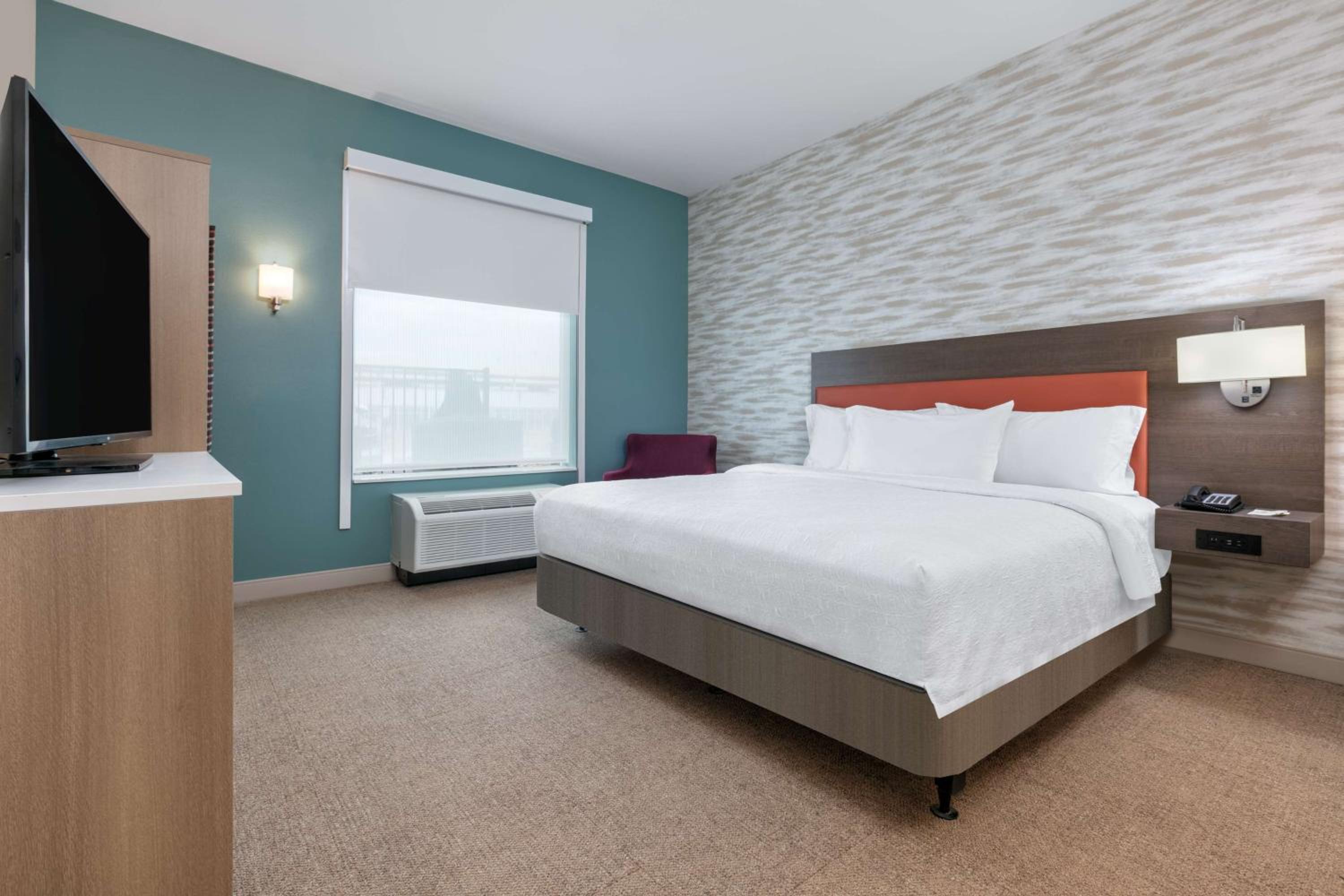STUDIO, SUITE, KING BED, ACCESSIBLE