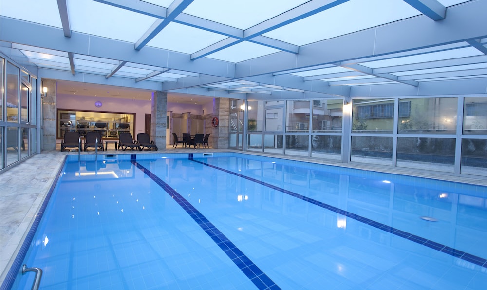 Riviera Hotel & Spa 30/55