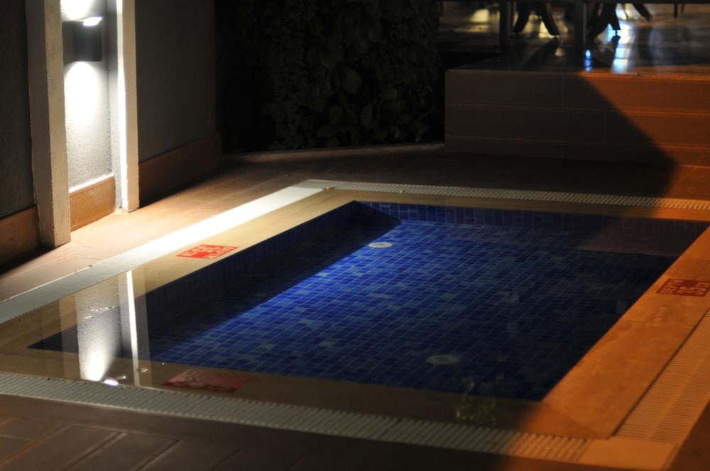 Isla Suite Hotel 13/46