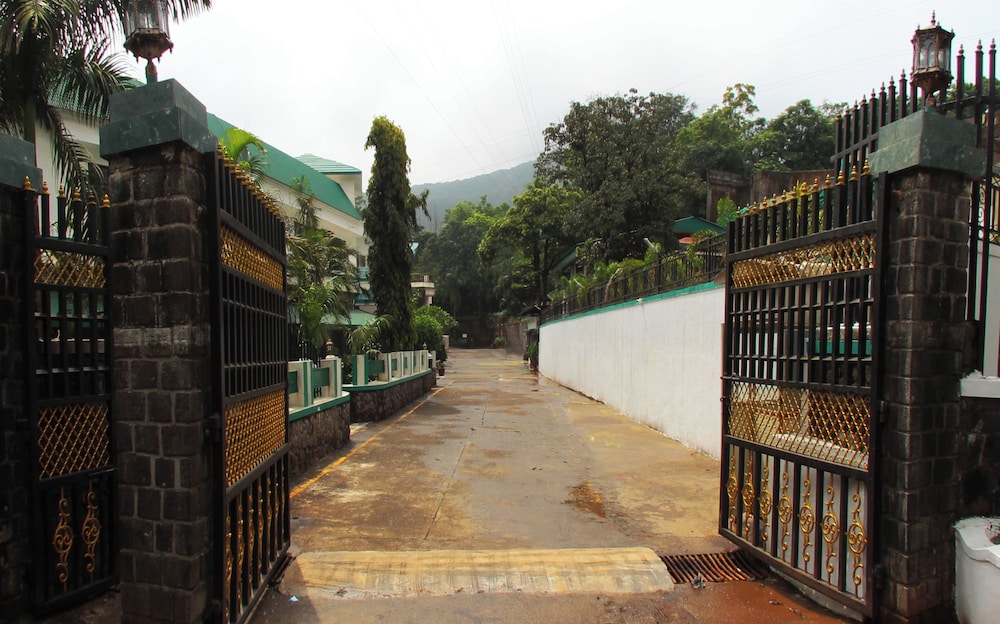 Velvet County Resort And Spa 4/49