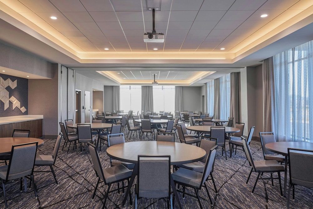Residence Inn by Marriott Madison 30/43